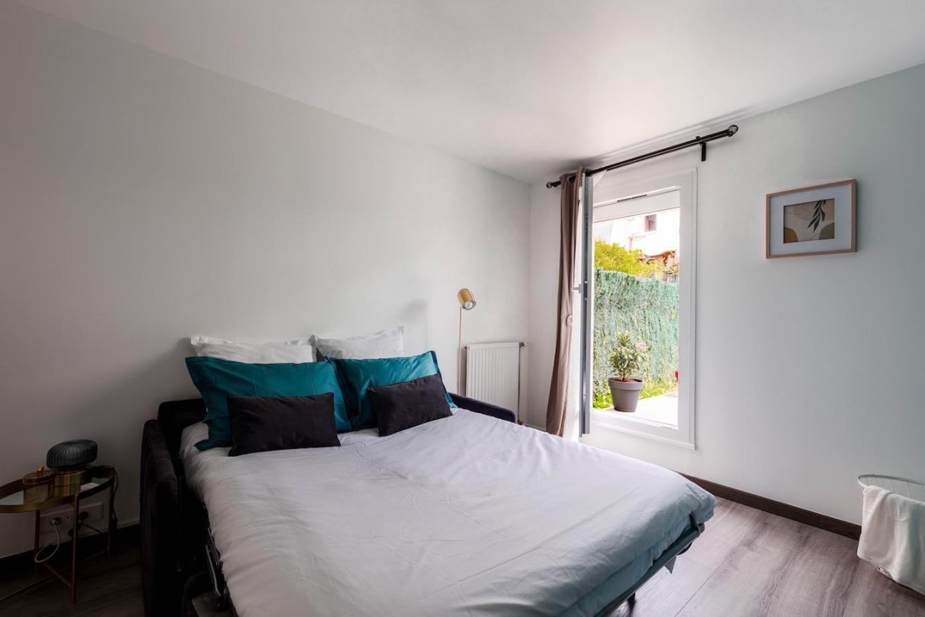Charmant Refuge Avec Jardin, A 6 Minutes A Pied Du Metro Creteil L Echat-Lovely Retreat With Garden, Located A 6-Minute Walk From Creteil L Echat Metro Station 외부 사진